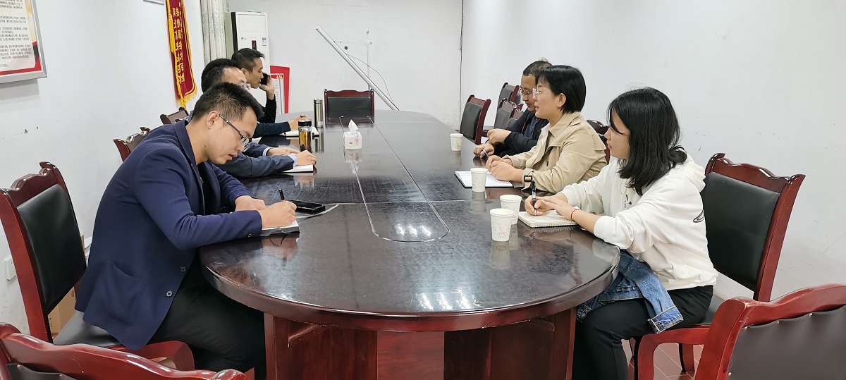 狮市镇政府座谈.jpg