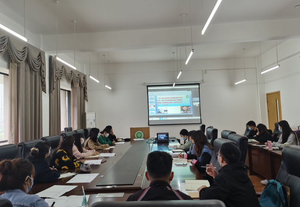 吕春霞书记发展对象培训照片.png